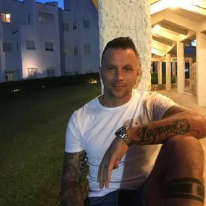 Meet your Posher, Tibor